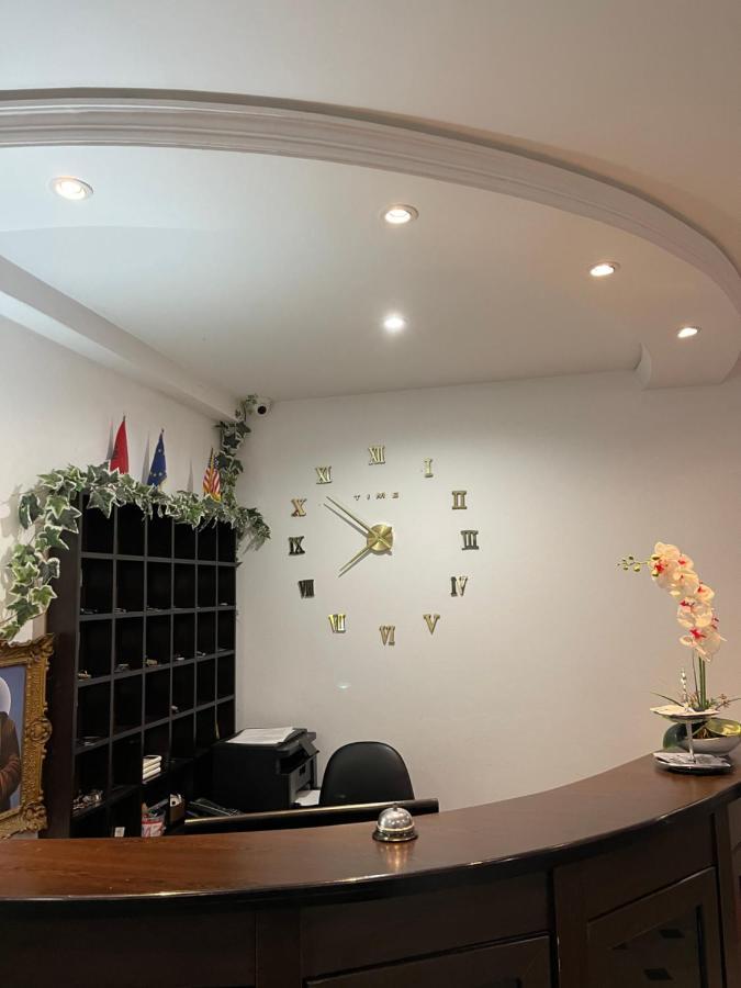 Hotel Zverneci Екстер'єр фото