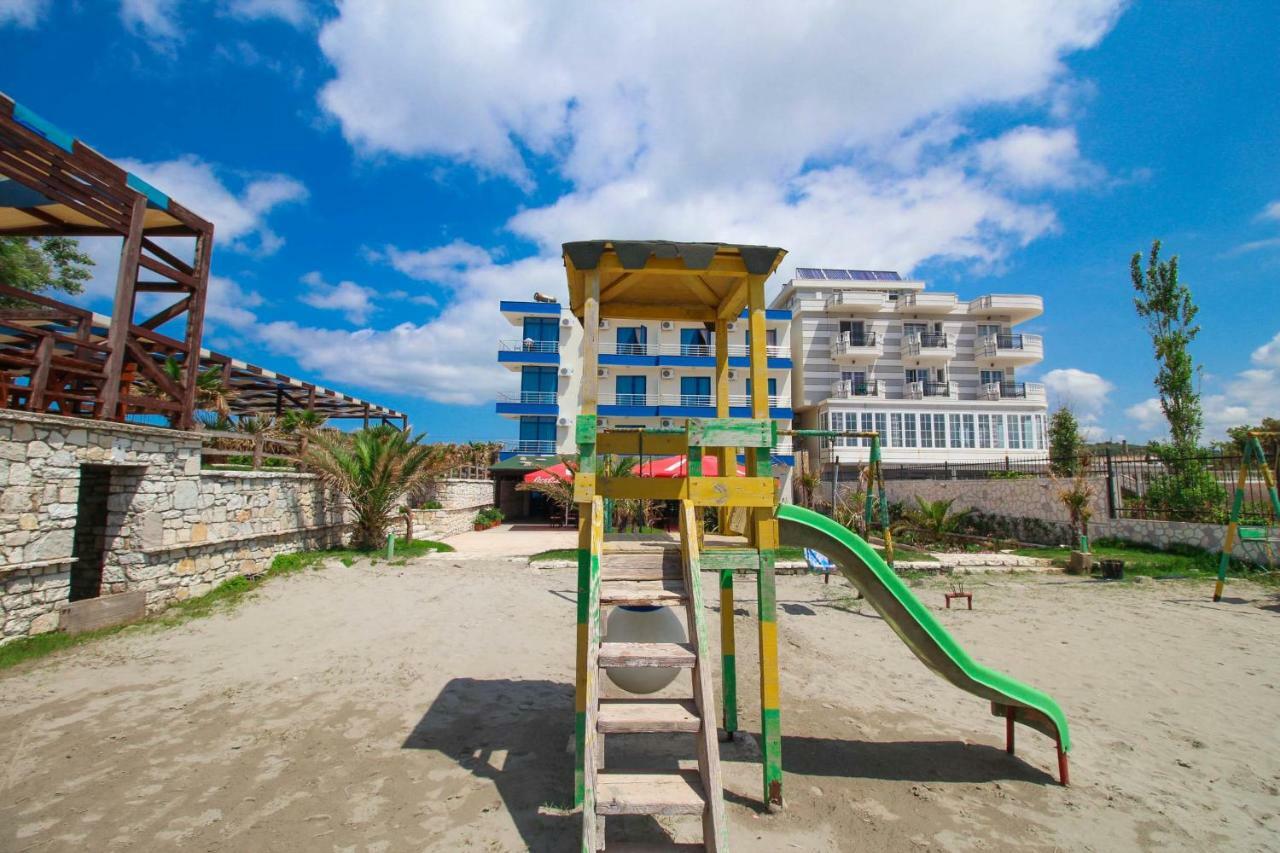 Hotel Zverneci Екстер'єр фото