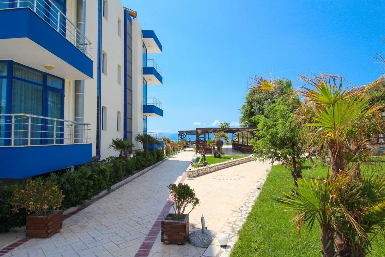 Hotel Zverneci Екстер'єр фото