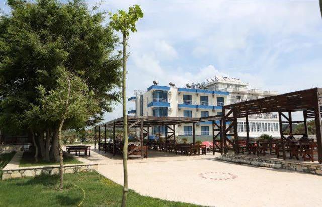 Hotel Zverneci Екстер'єр фото